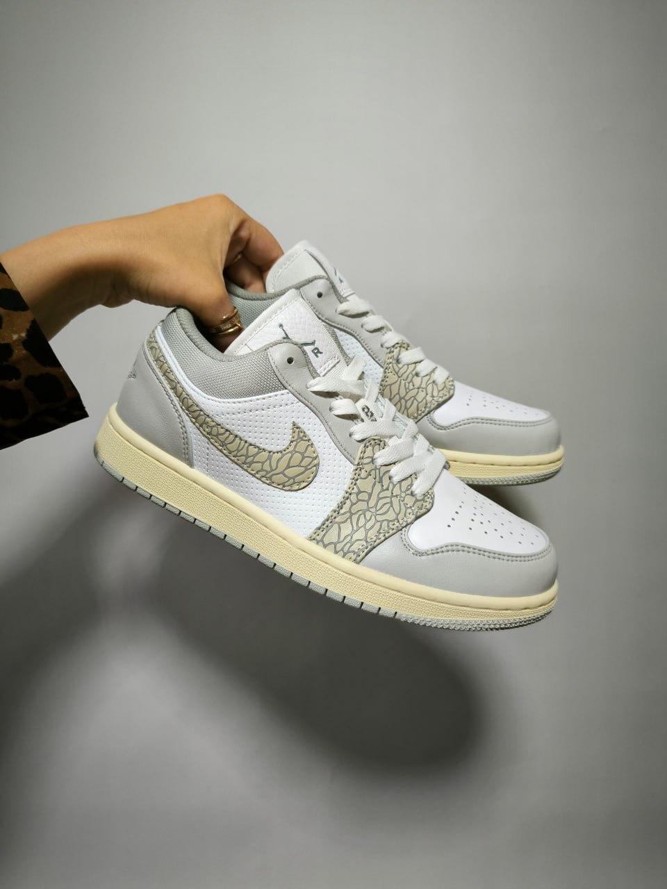 Nike Air Jordan 1 low Elethant Print