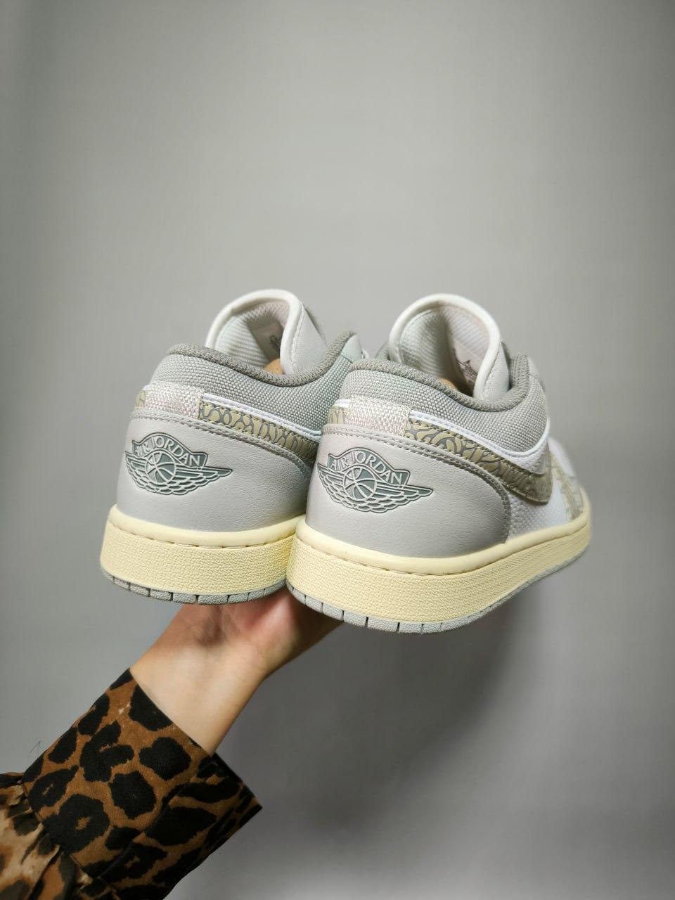 Nike Air Jordan 1 low Elethant Print