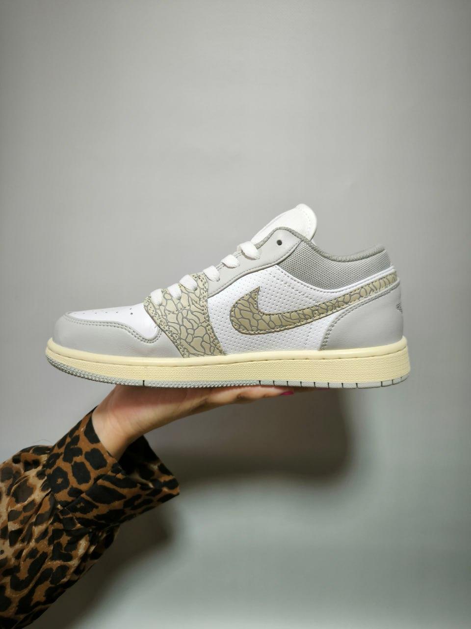 Nike Air Jordan 1 low Elethant Print