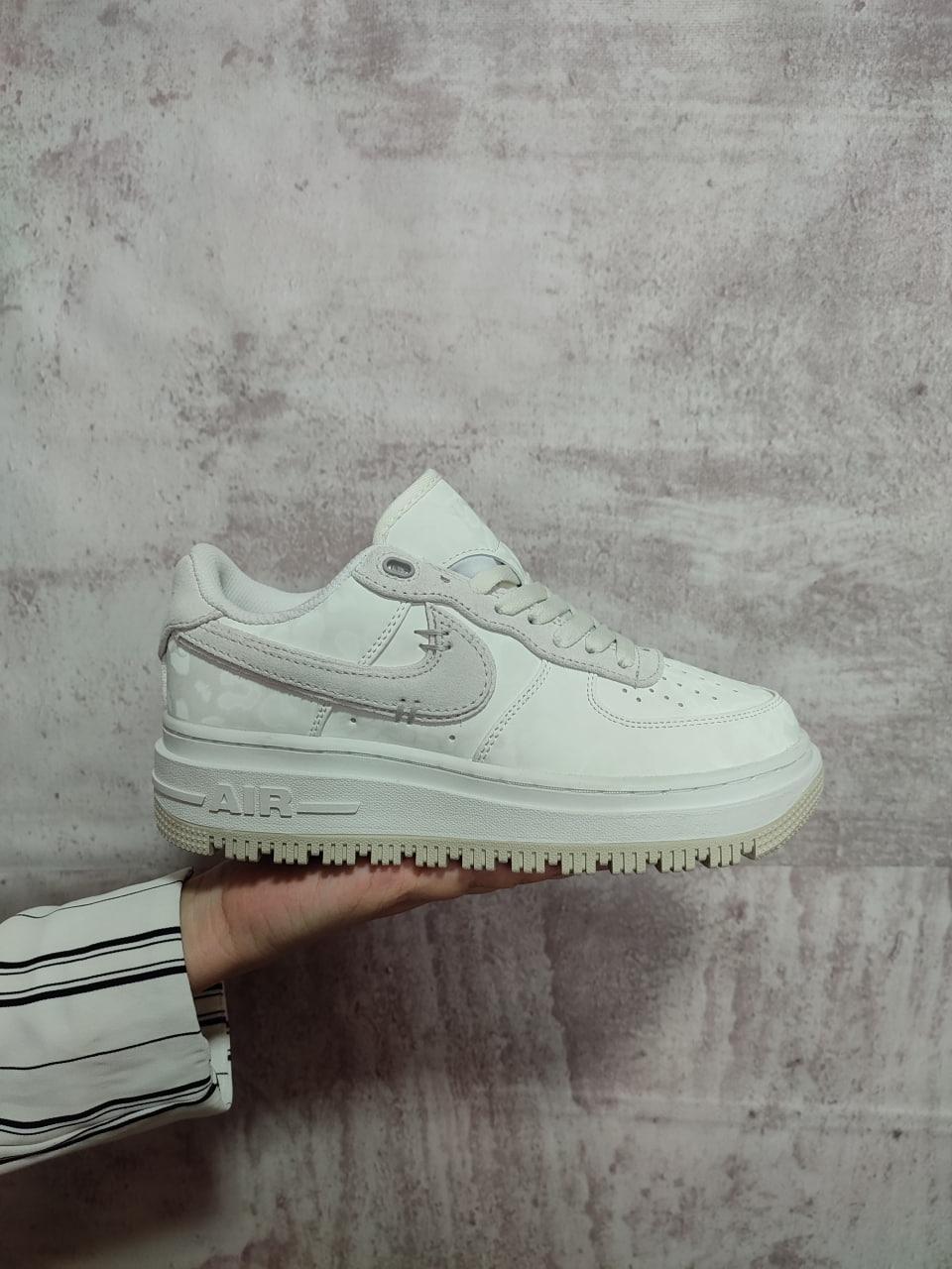 Nike Air Force 1 Low Luxe Summit White
