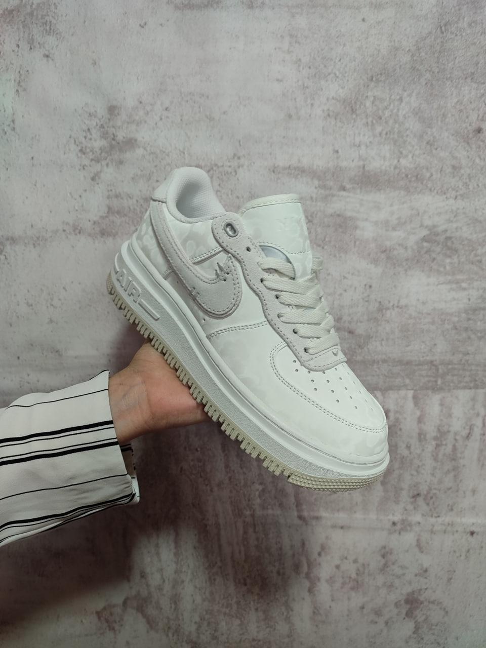 Nike Air Force 1 Low Luxe Summit White