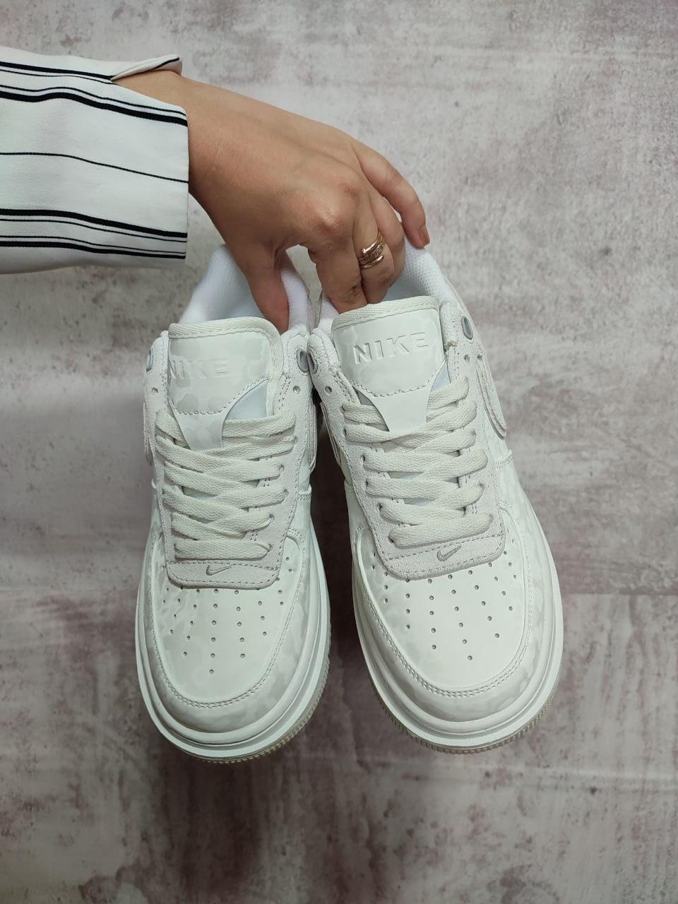 Nike Air Force 1 Low Luxe Summit White