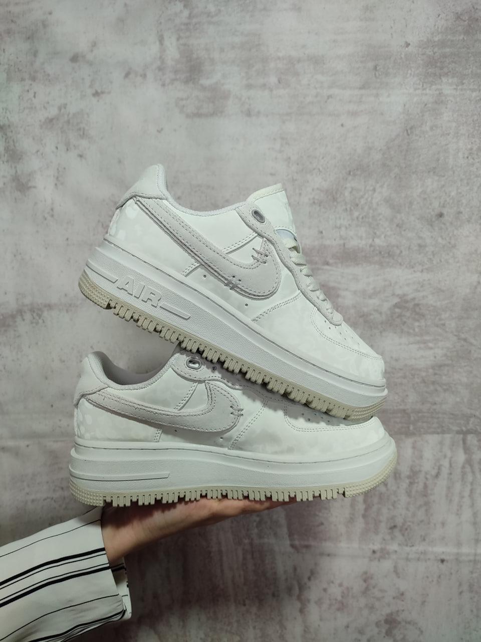 Nike Air Force 1 Low Luxe Summit White