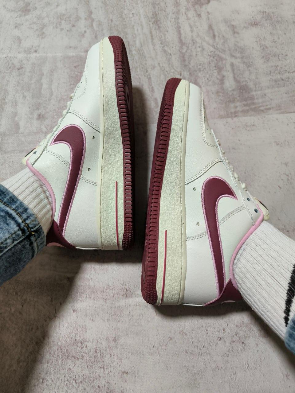 Nike Air Force 1 Cherry