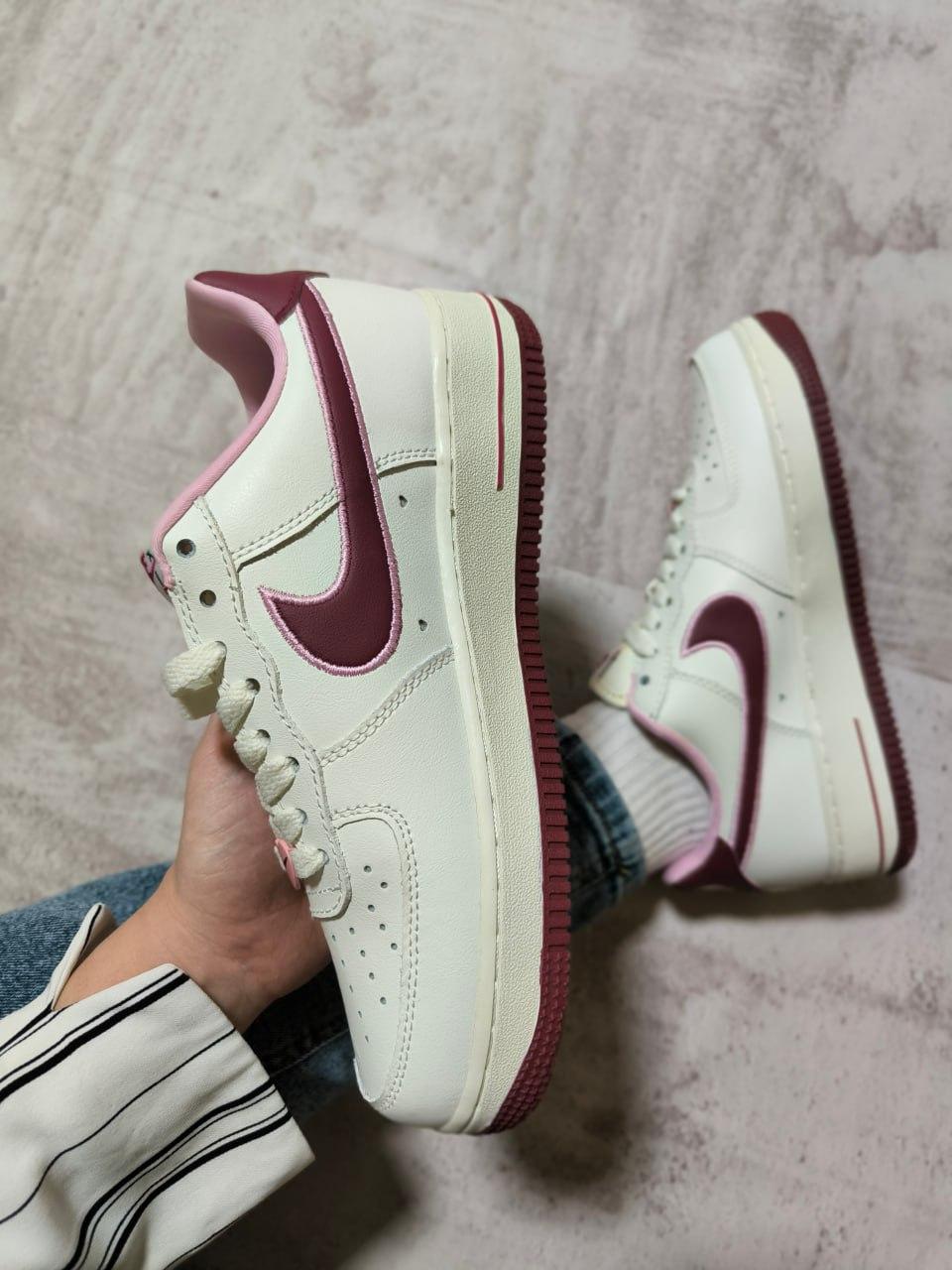 Nike Air Force 1 Cherry