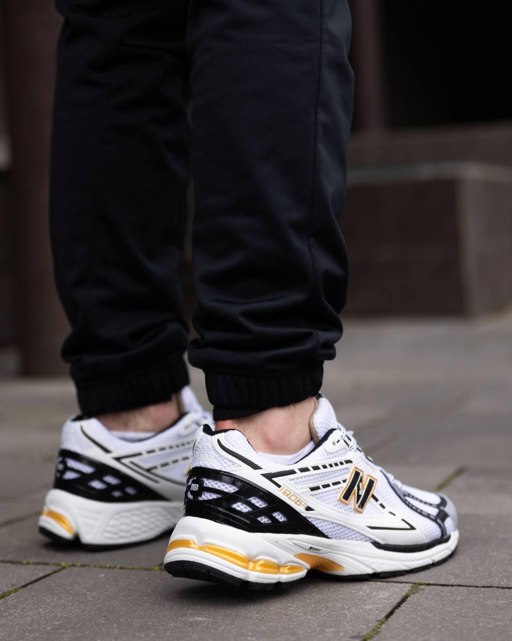 New Balance 1906R White Gold Silver Black