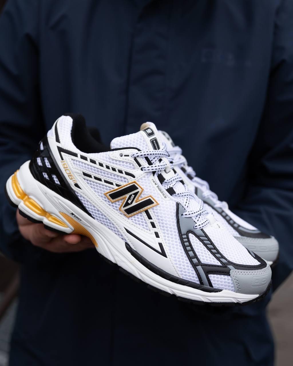 New Balance 1906R White Gold Silver Black