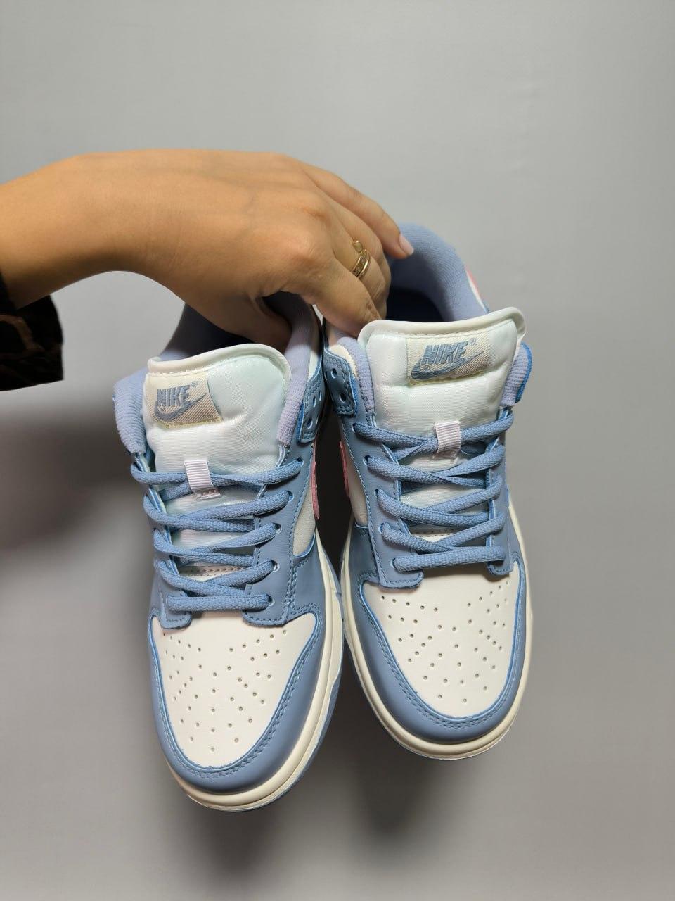 Nike SB Dunk Low Blue Pink