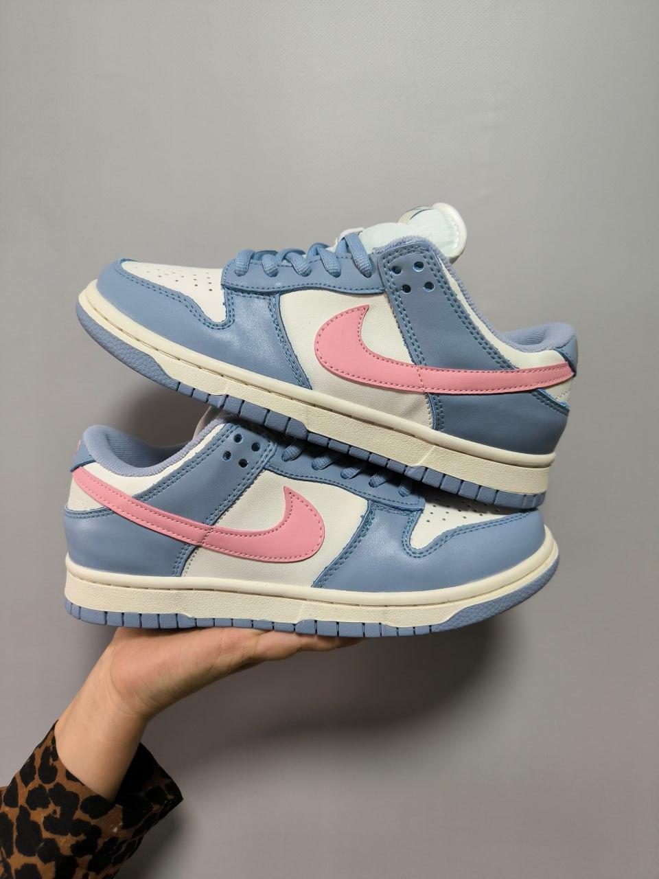 Nike SB Dunk Low Blue Pink