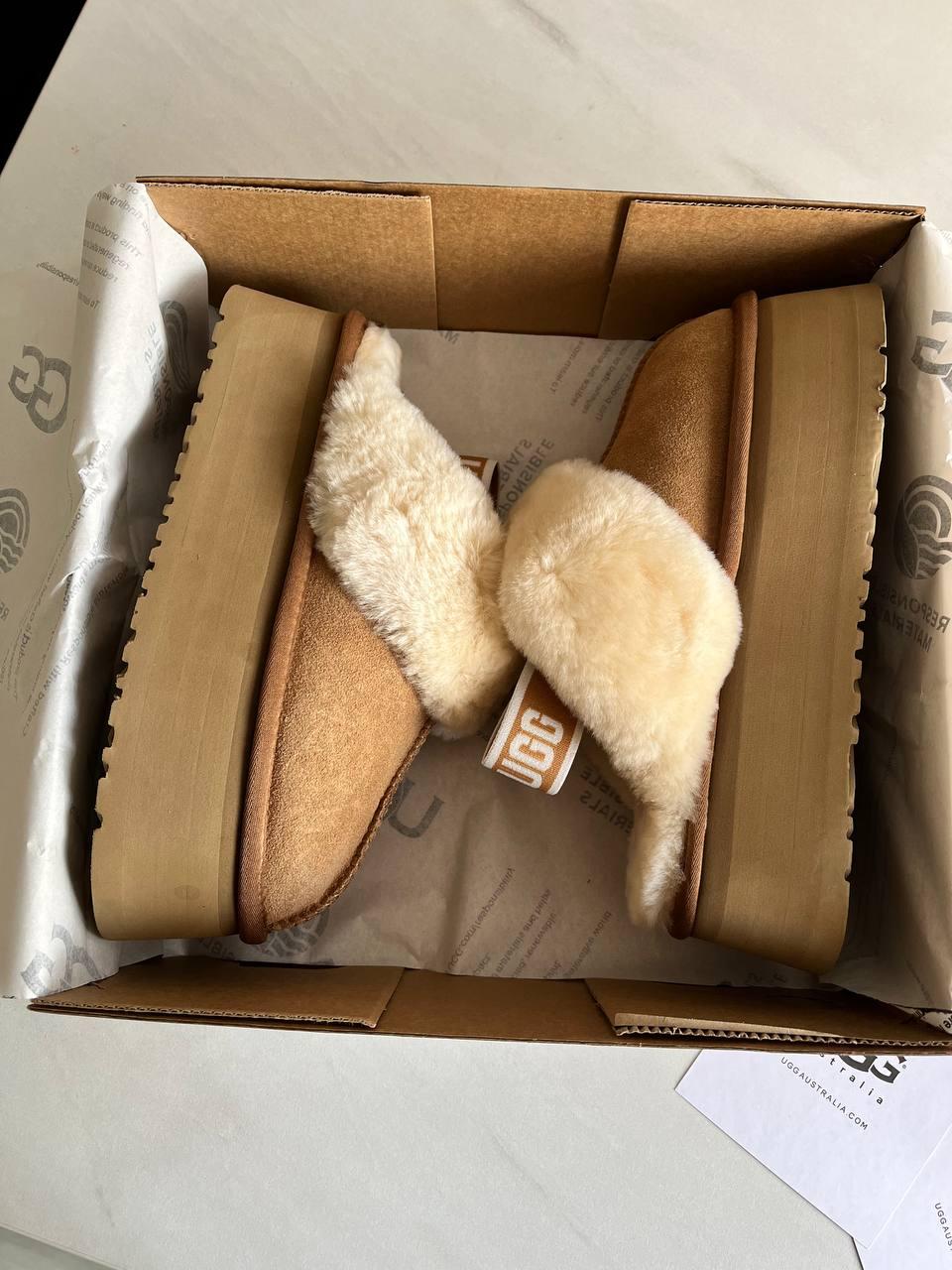 UGG Funkette Slipper Platform Camel