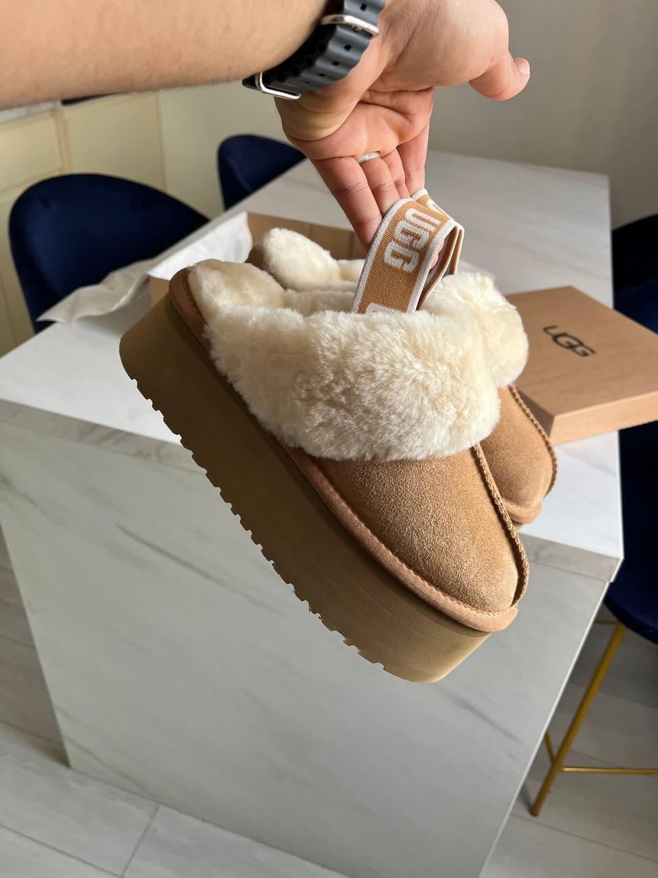 UGG Funkette Slipper Platform Camel