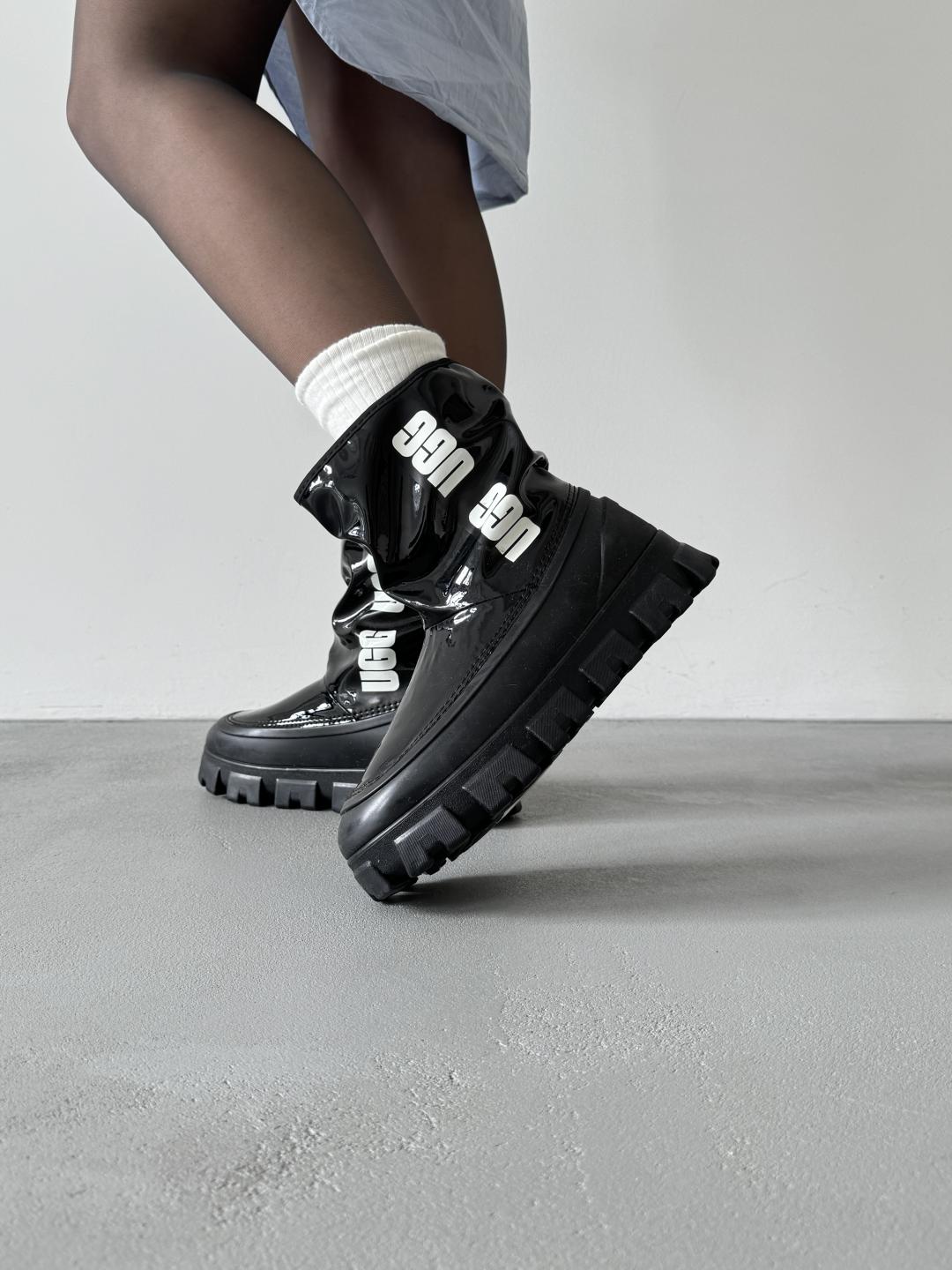 Ugg Classic Brellah Mini Boot Black