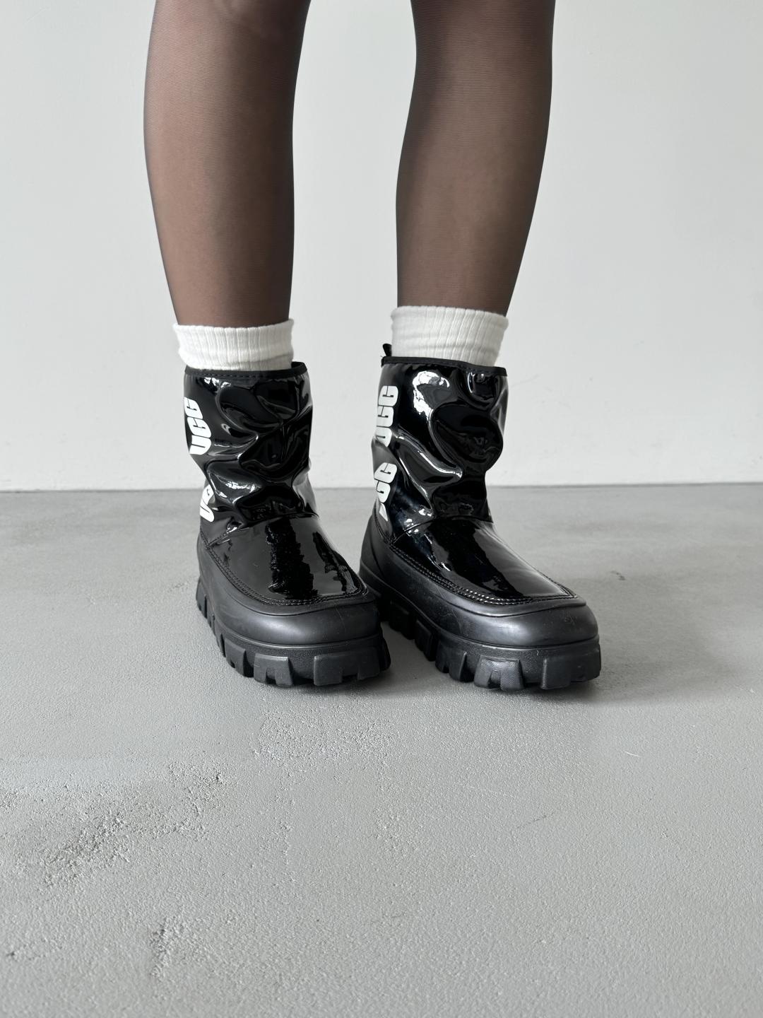 Ugg Classic Brellah Mini Boot Black