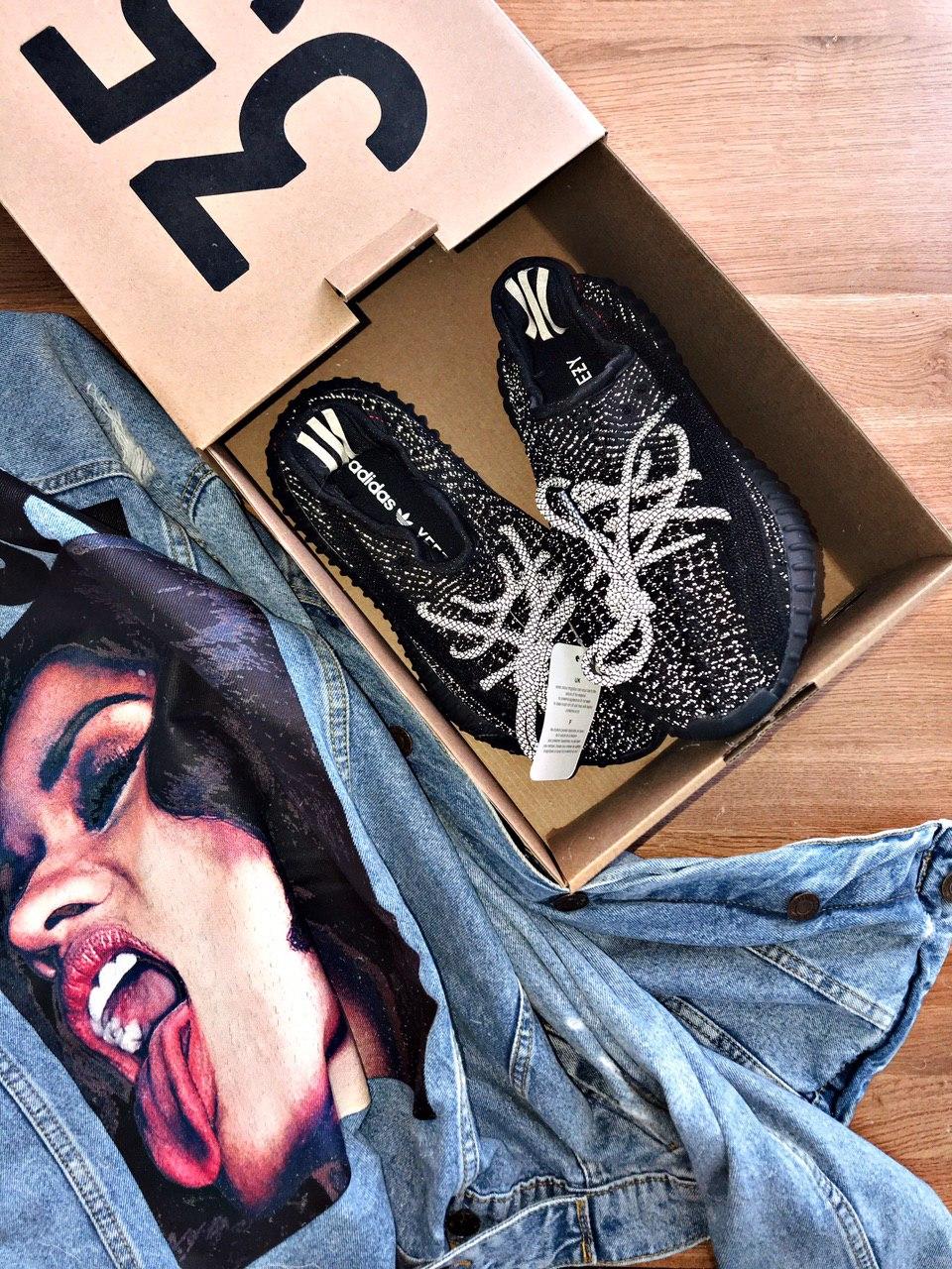 Adidas Yeezy 350 v2 BLACK (full ref)
