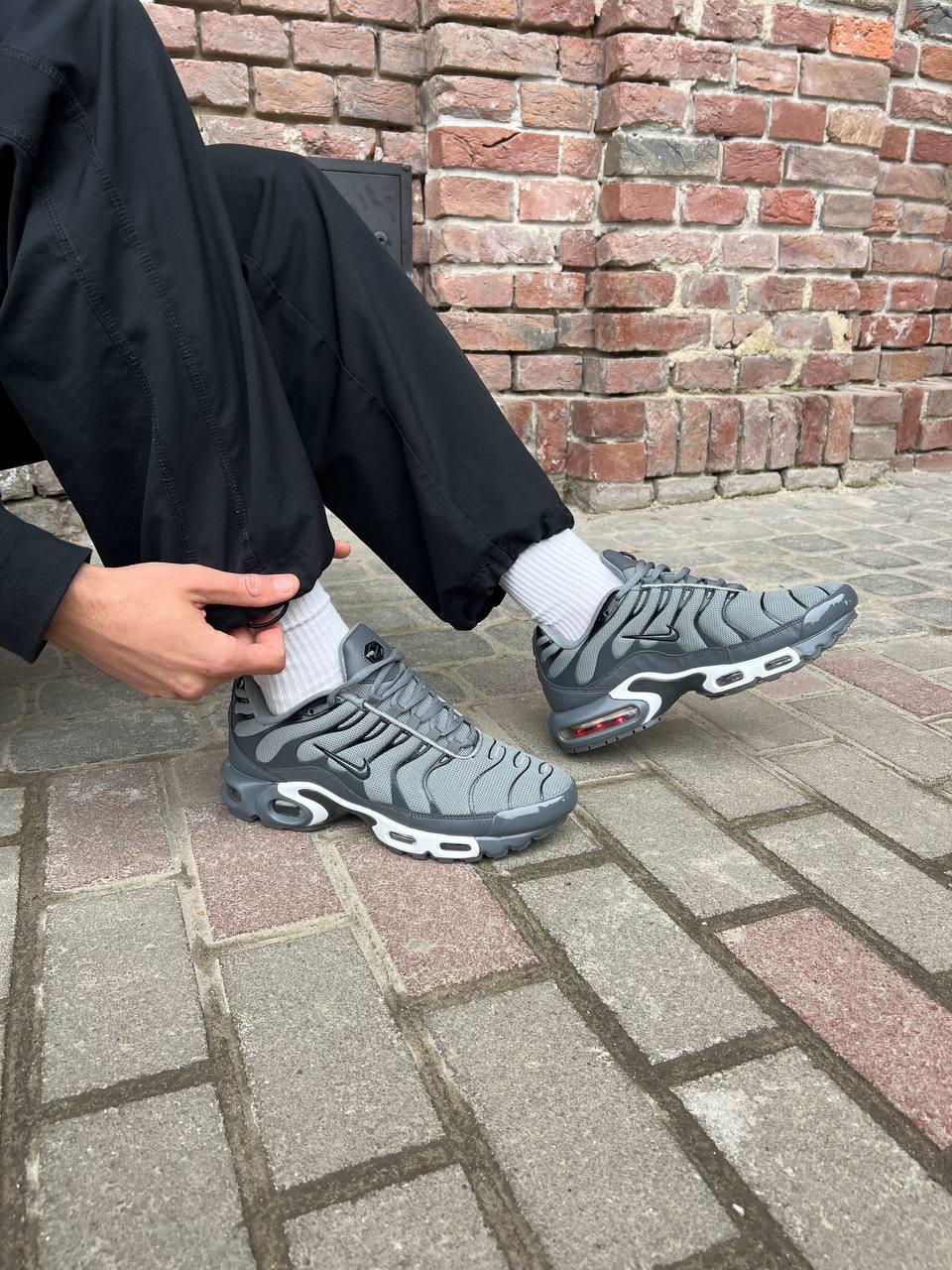 Nike Air Max Plus TN Grey White