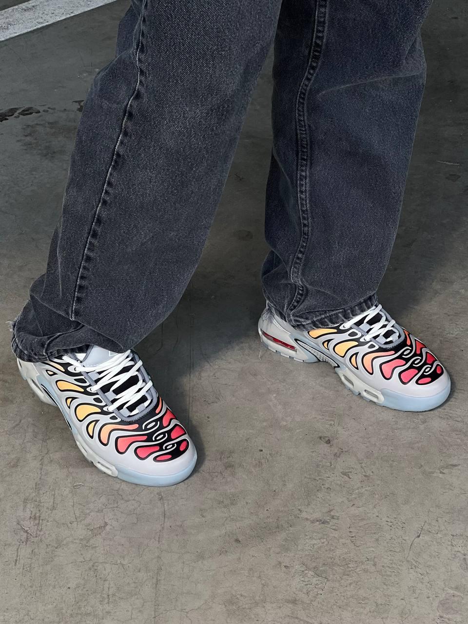 Nike Air Max Plus Drift Grey