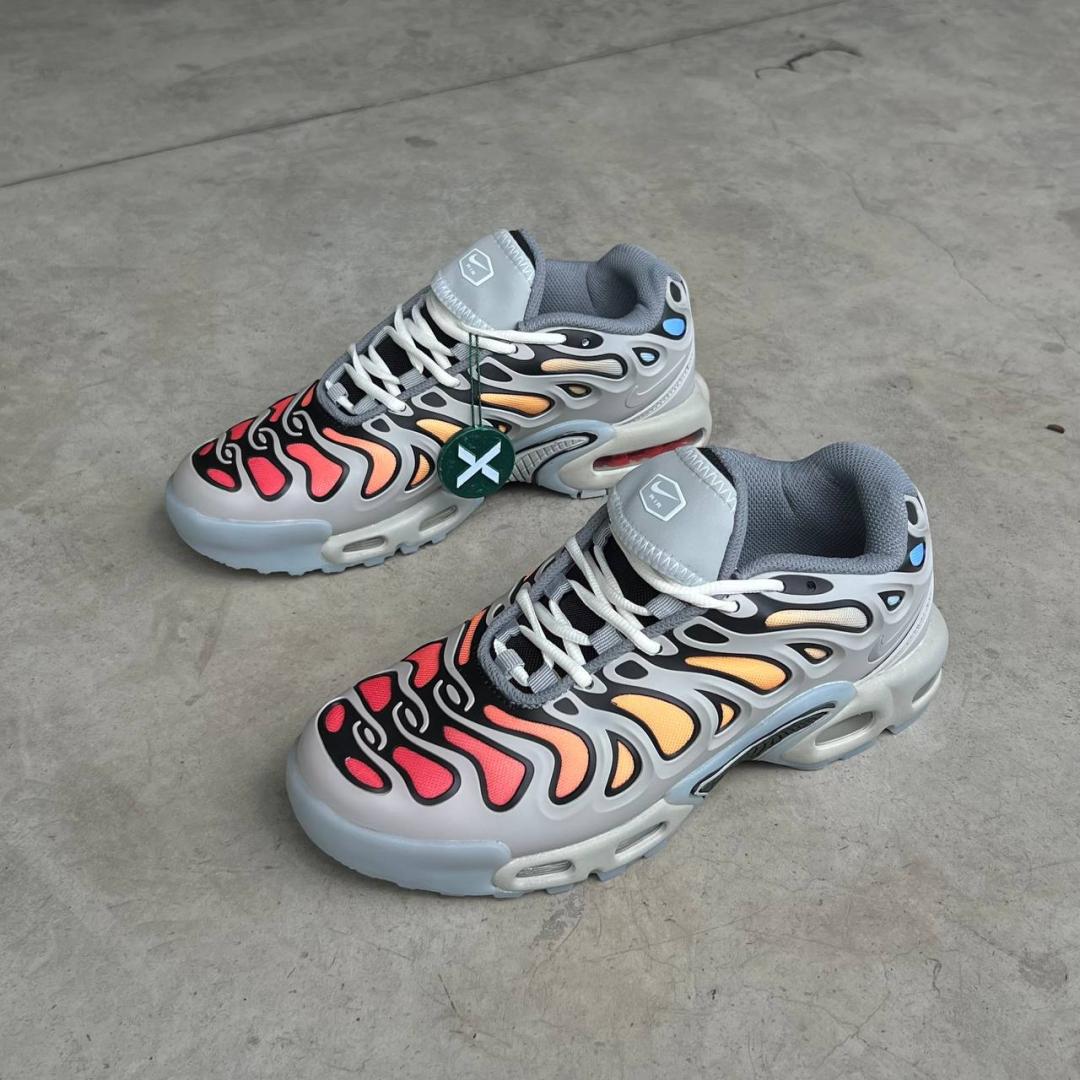 Nike Air Max Plus Drift Grey