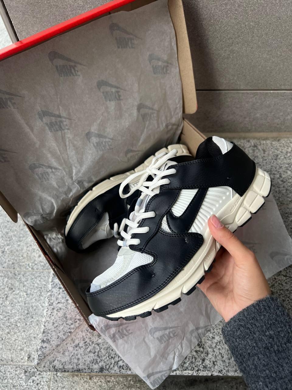 Nike Zoom Vomero 5 «Timeless»