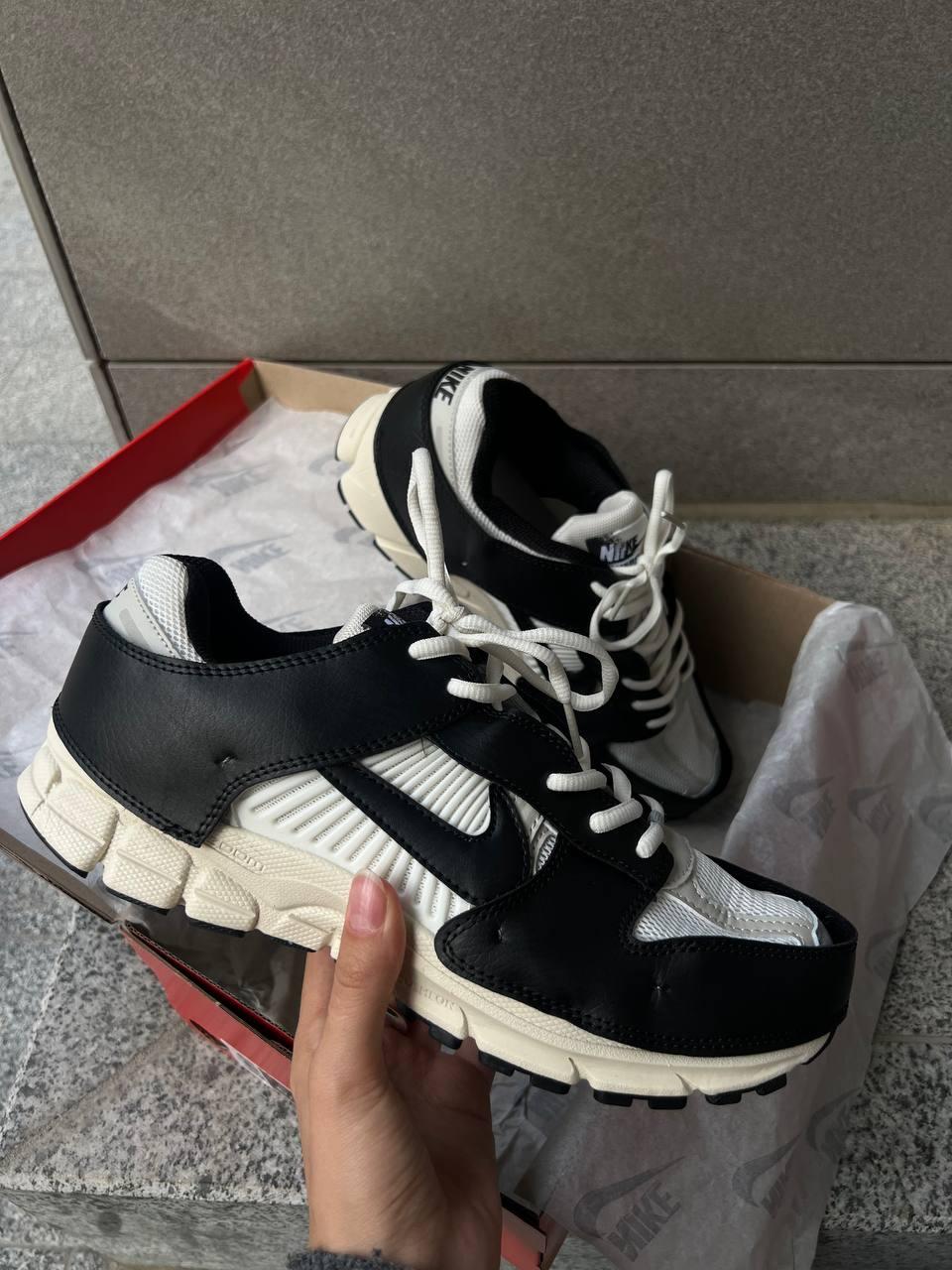 Nike Zoom Vomero 5 «Timeless»