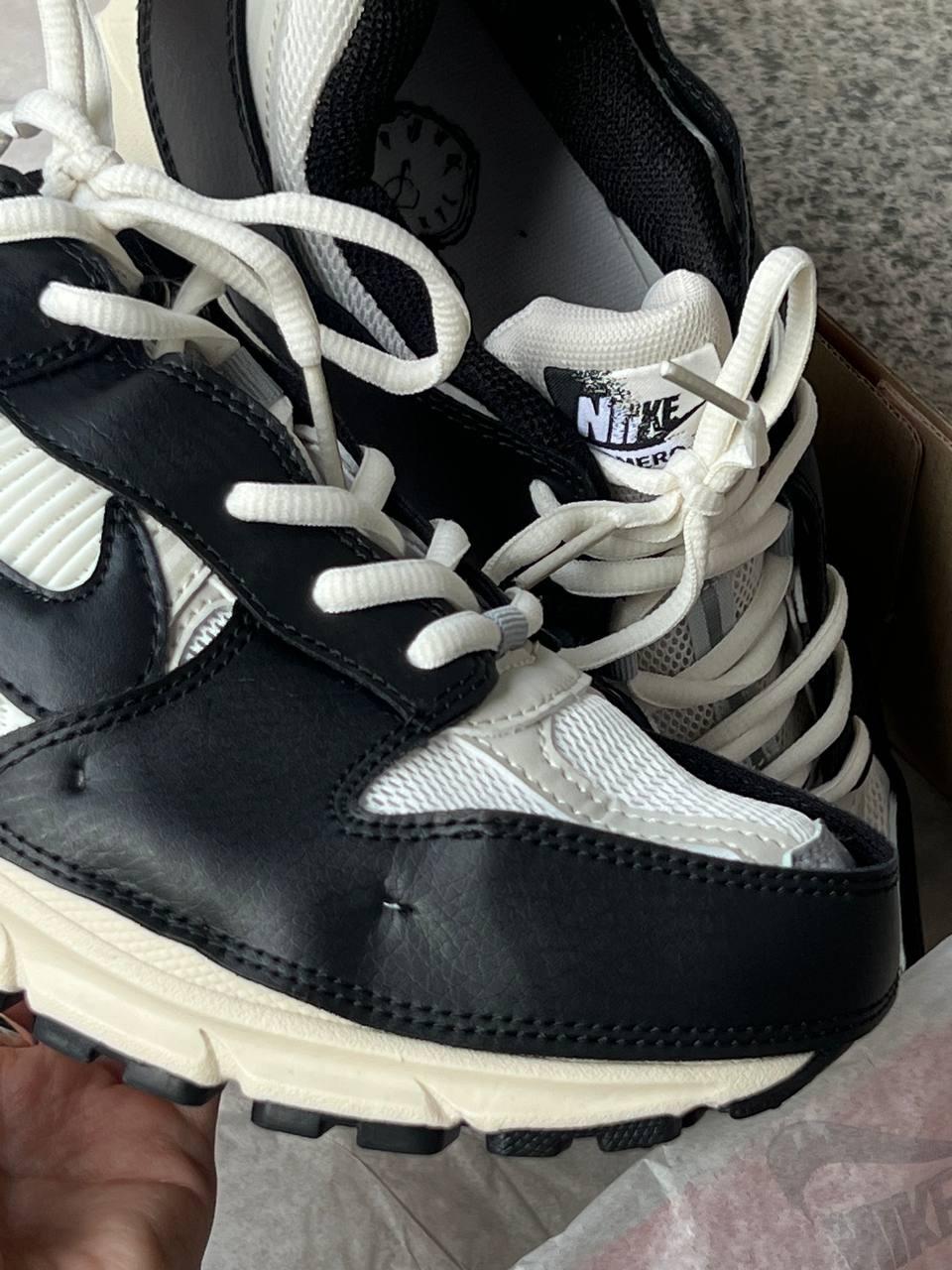 Nike Zoom Vomero 5 «Timeless»