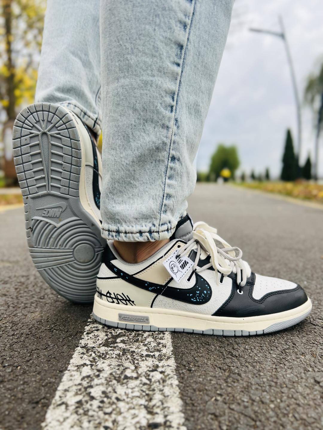Nike Dunk Low Hold Me Tight