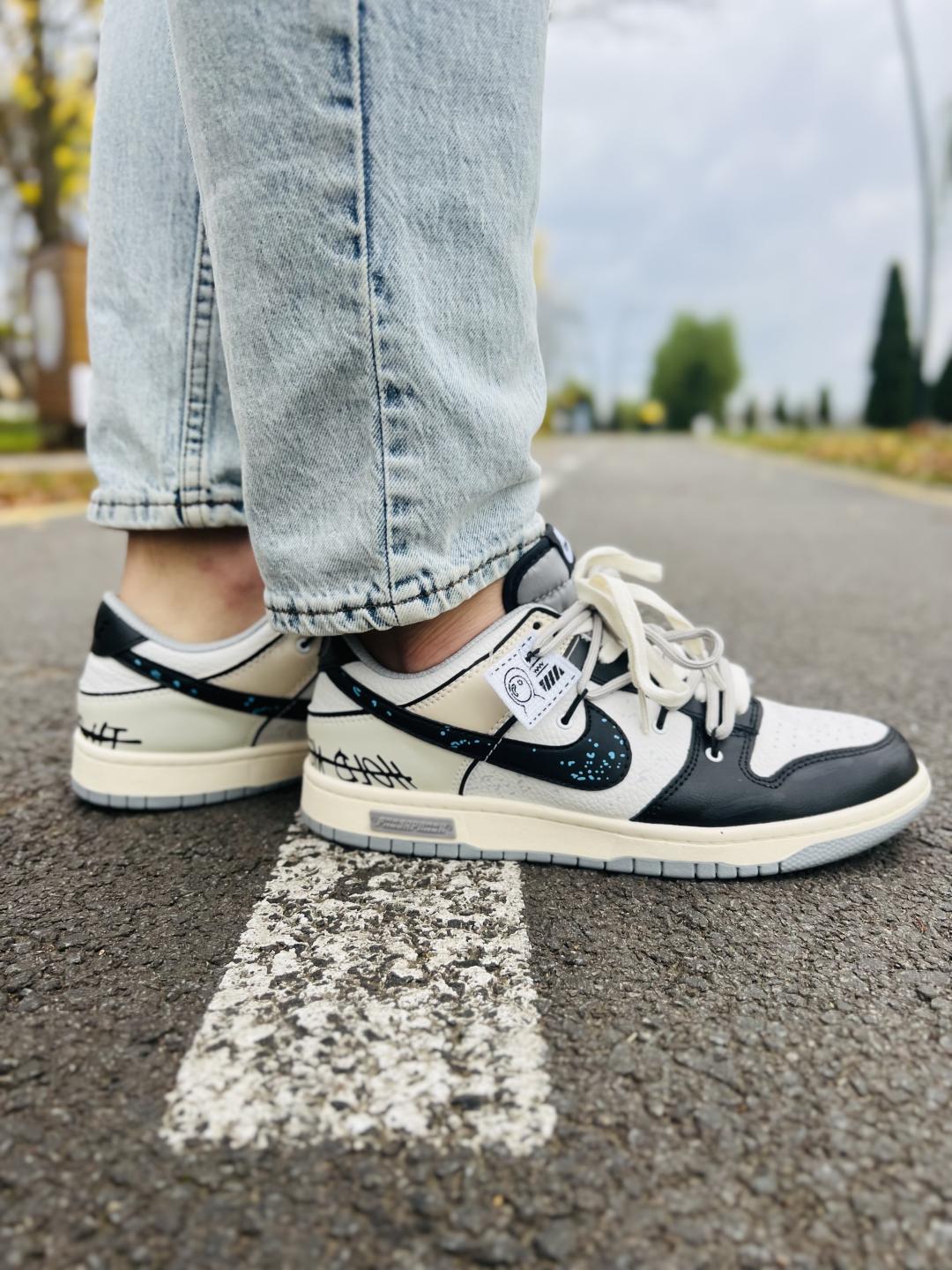 Nike Dunk Low Hold Me Tight