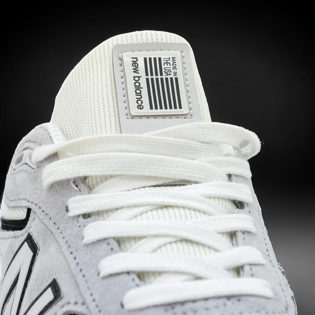 New Balance 990v4 Grey White