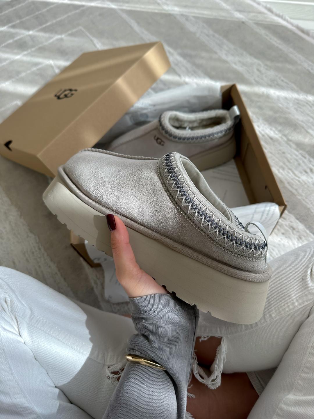 UGG Tasman Platform Light Grey
