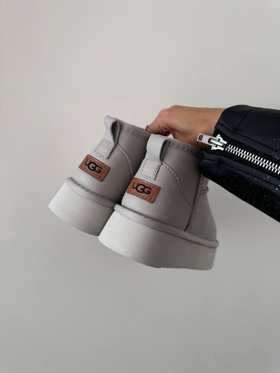 UGG Ultra Mini Platform Leather Light Grey