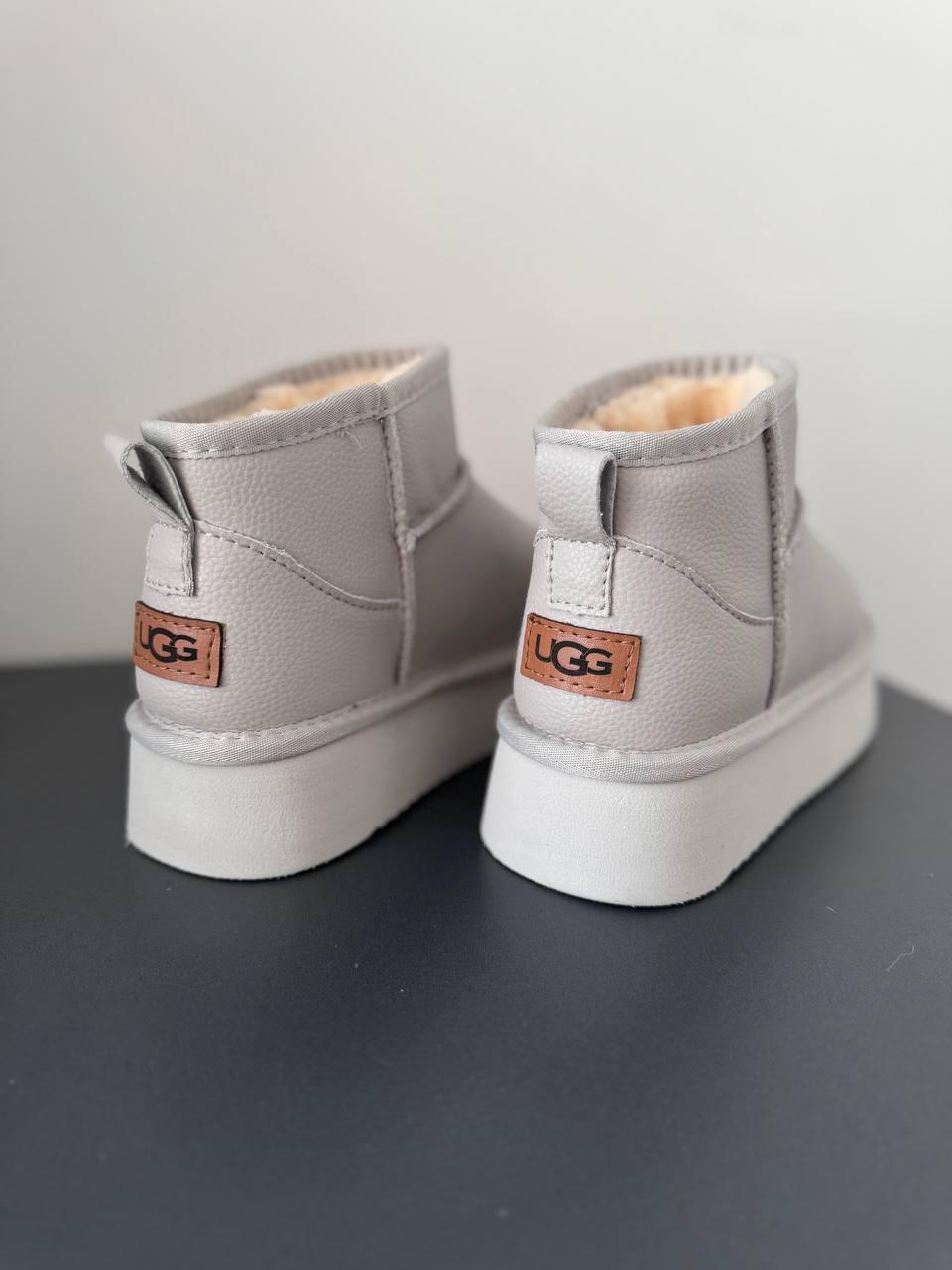 UGG Ultra Mini Platform Leather Light Grey