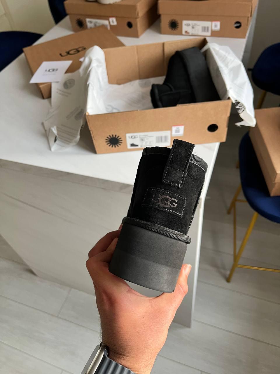 UGG Ultra Mini Platform Black V5