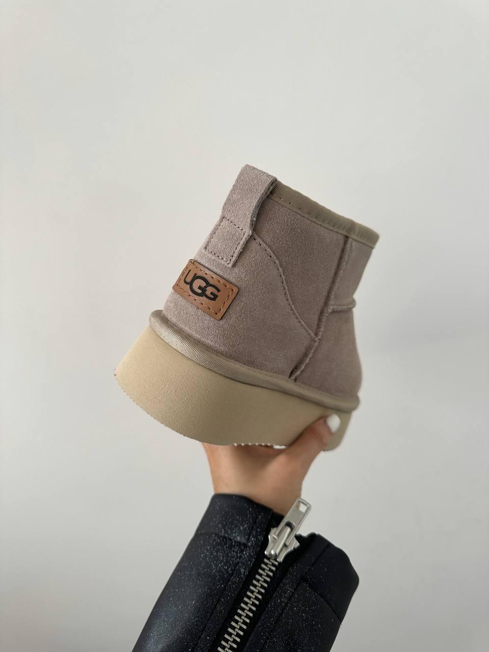 Ugg Ultra Mini Platform Beige Cream Suede