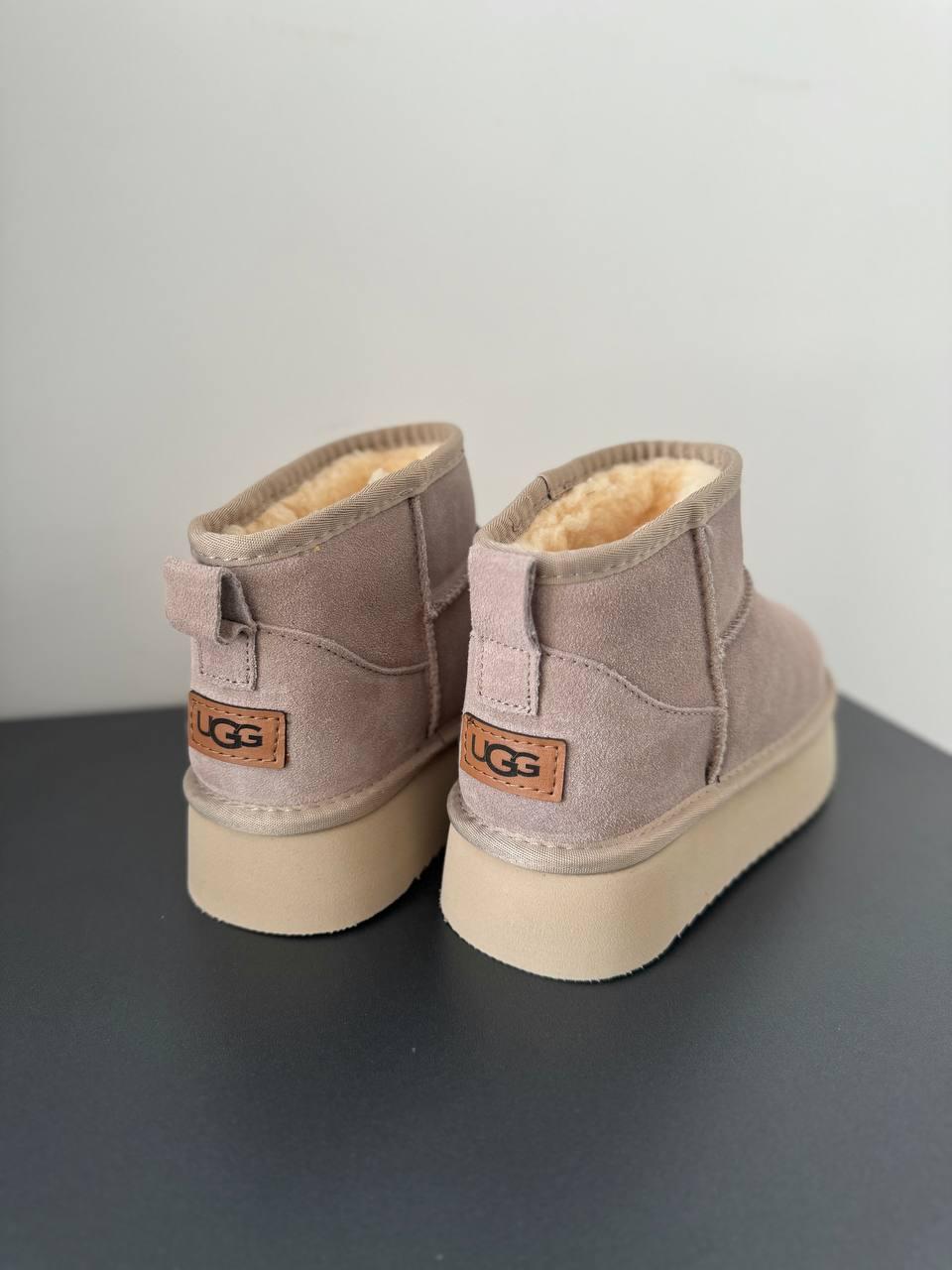 Ugg Ultra Mini Platform Beige Cream Suede