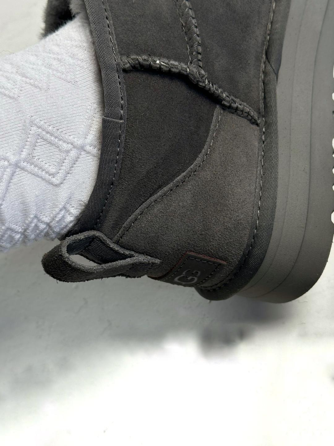 UGG mini platform Grey