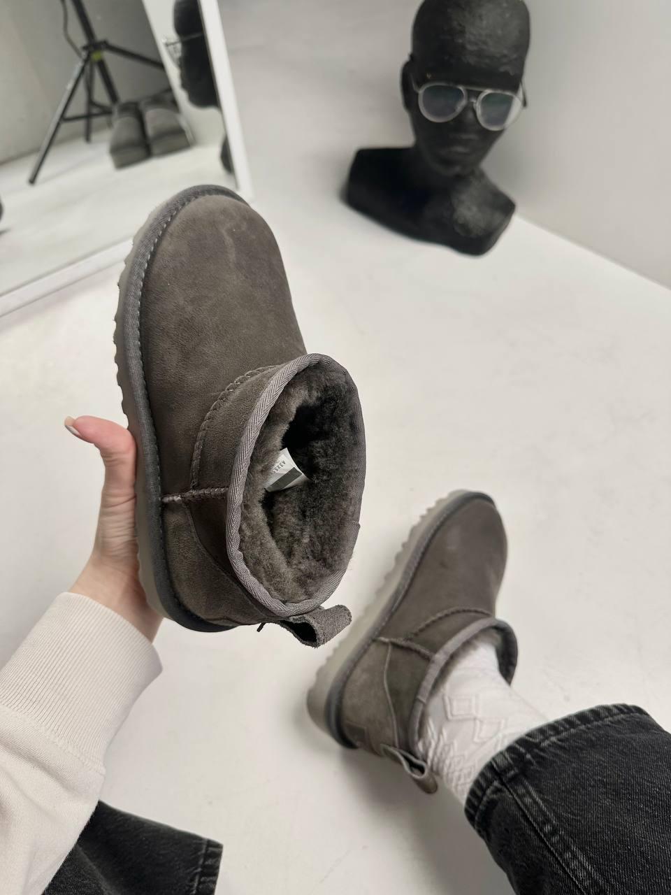 UGG ultra mini Grey V4