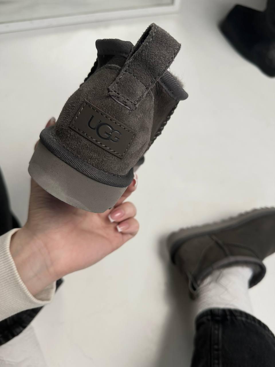 UGG ultra mini Grey V4