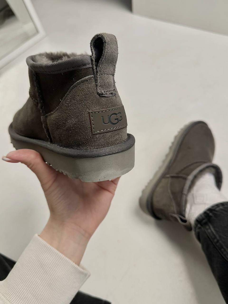 UGG ultra mini Grey V4