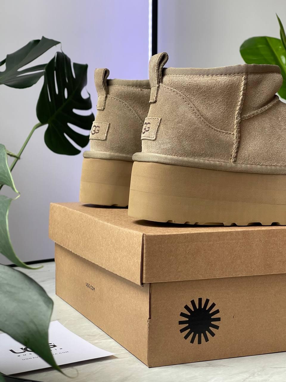 UGG Ultra Mini Platform Khaki Beige