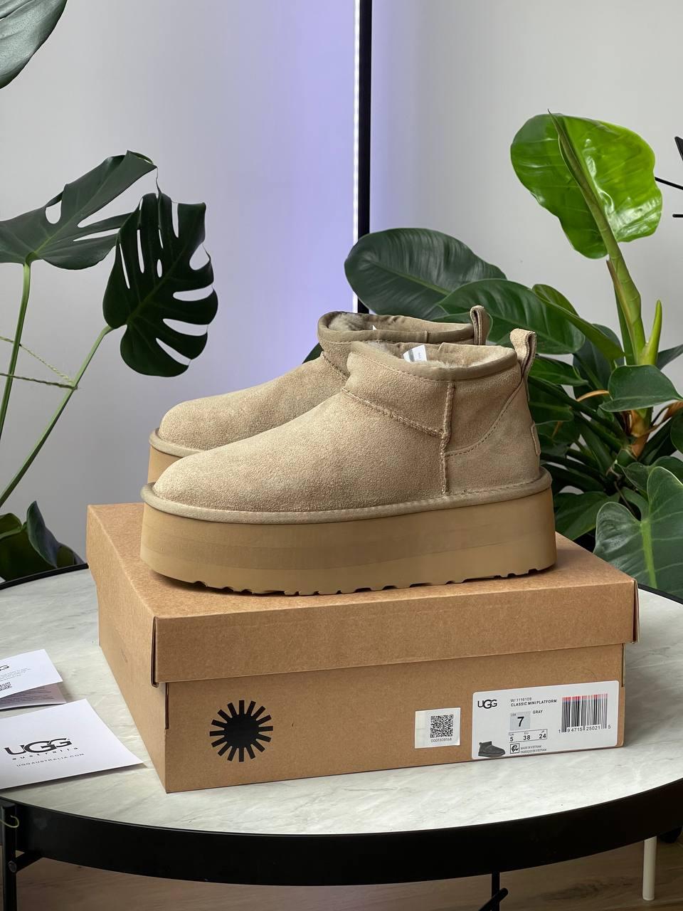 UGG Ultra Mini Platform Khaki Beige