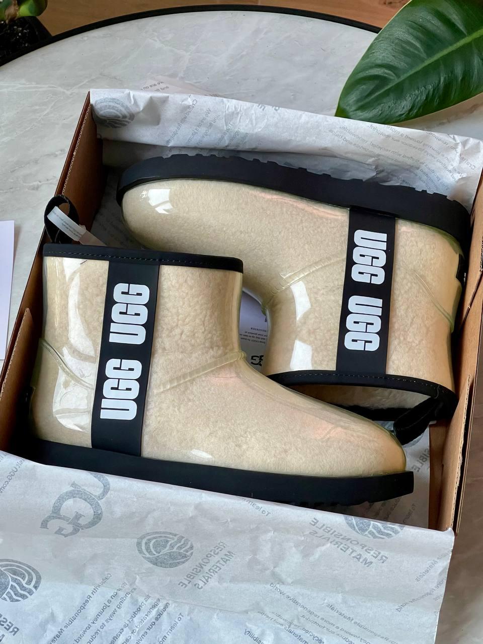 Ugg Clear Mini Boot Natural Black