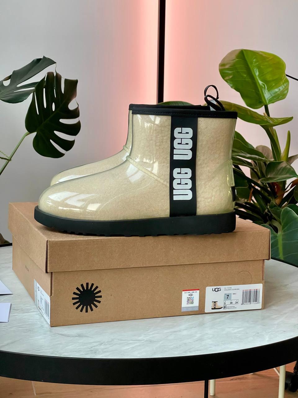 Ugg Clear Mini Boot Natural Black