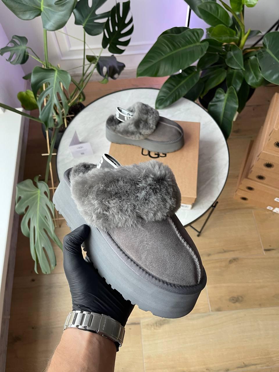 UGG Funkette Slipper Platform Grey