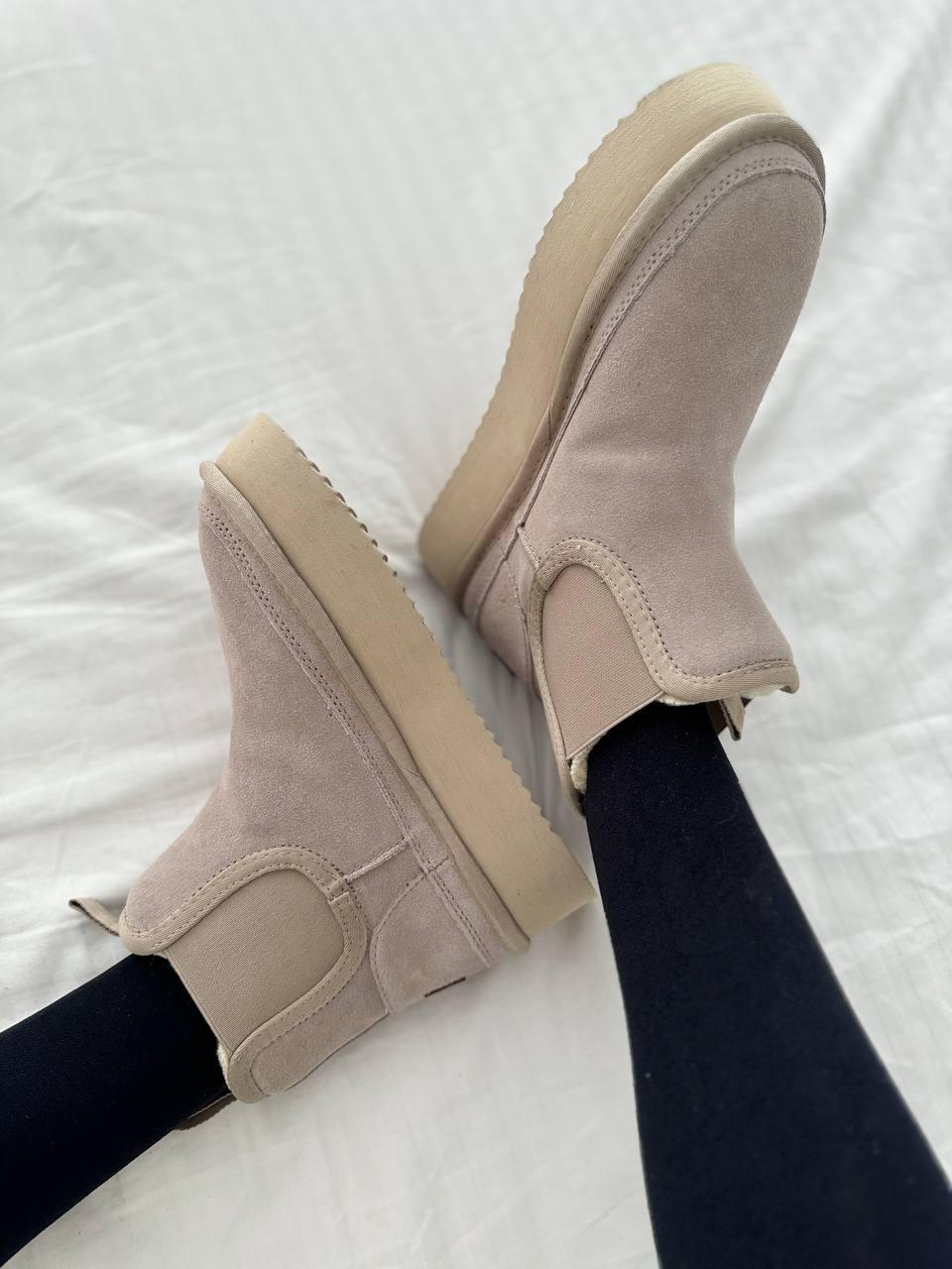 UGG Neumal Platform Chelsea Latte