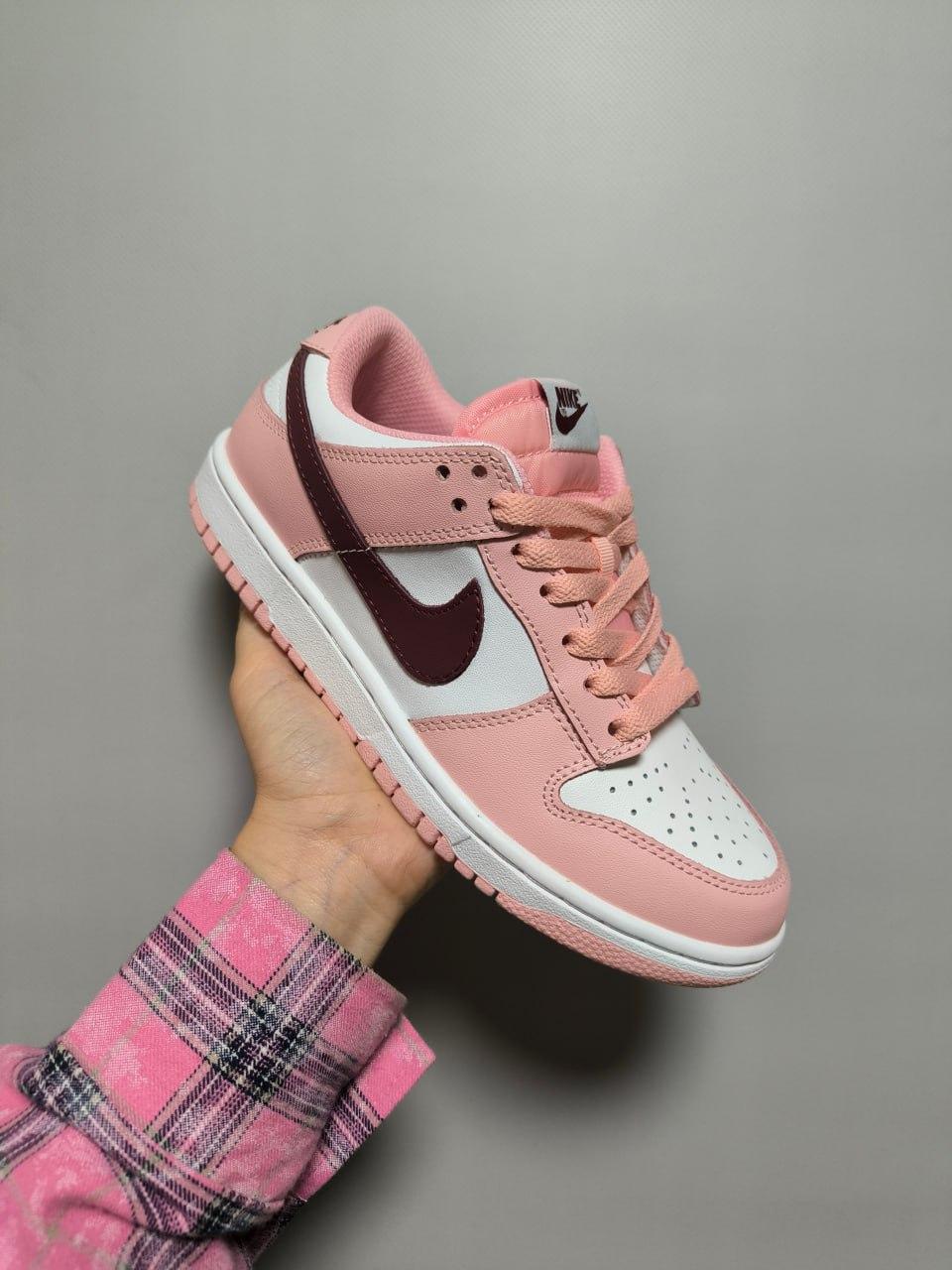 Nike SB Dunk Low Pink Rose