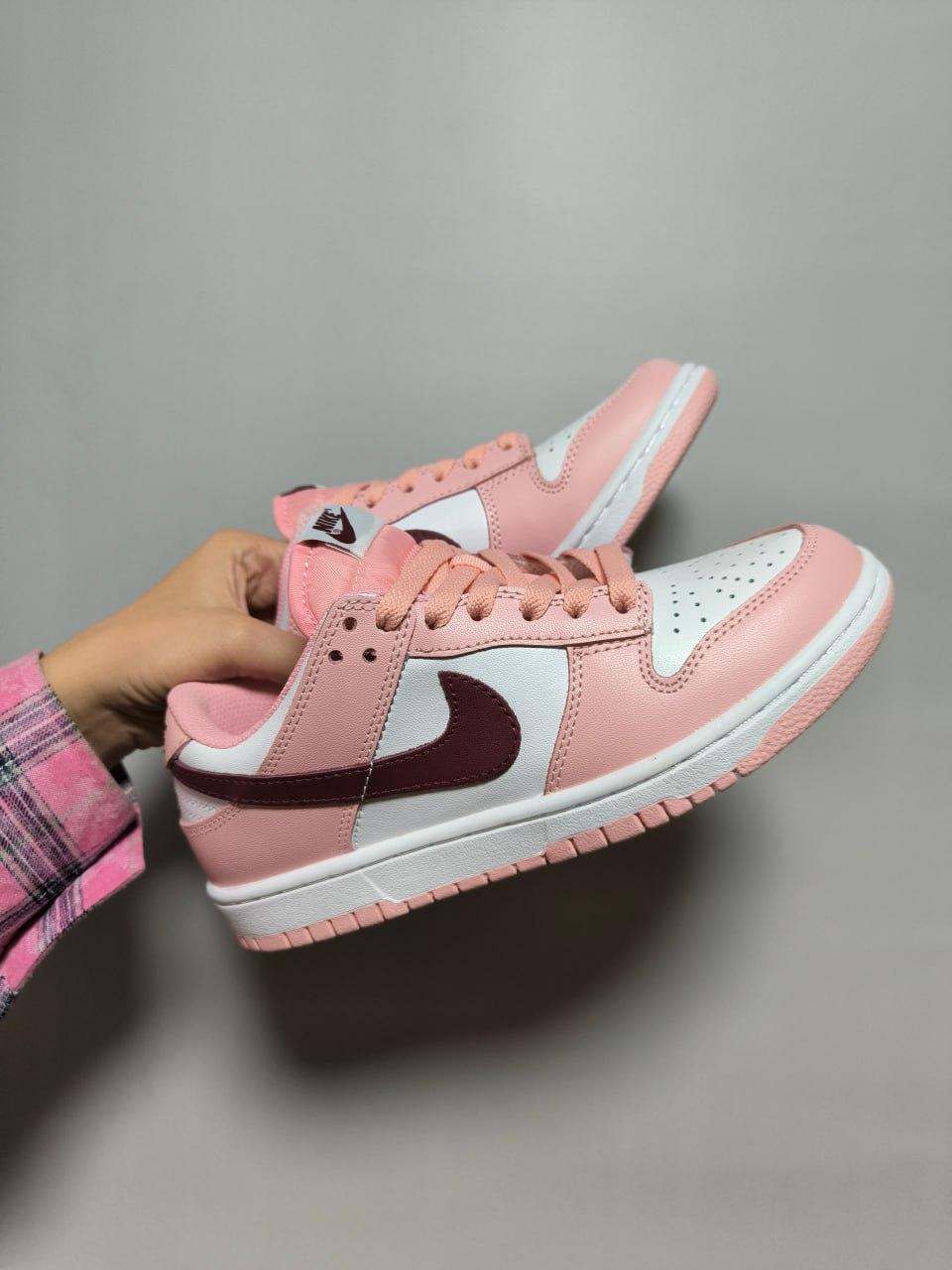 Nike SB Dunk Low Pink Rose