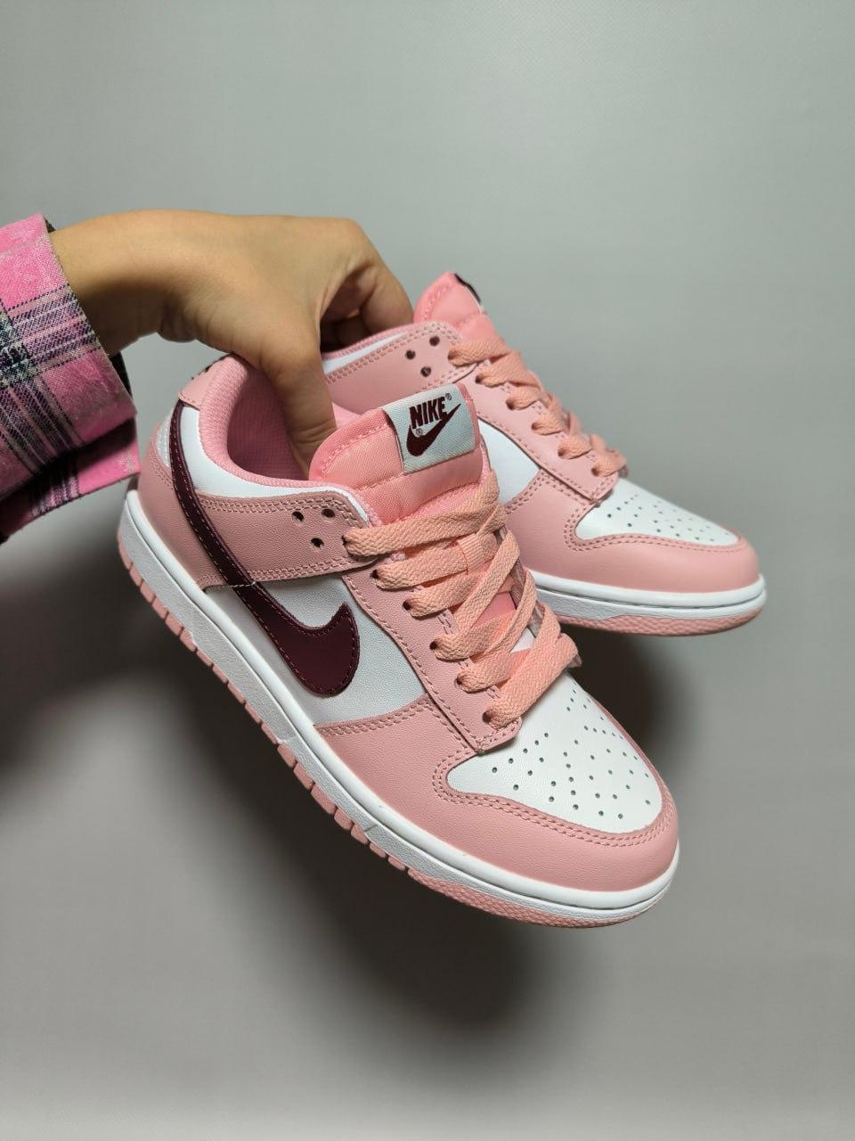 Nike SB Dunk Low Pink Rose