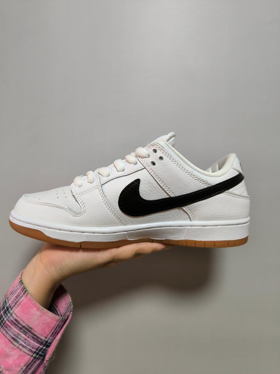 Nike SB Dunk Low White Gum