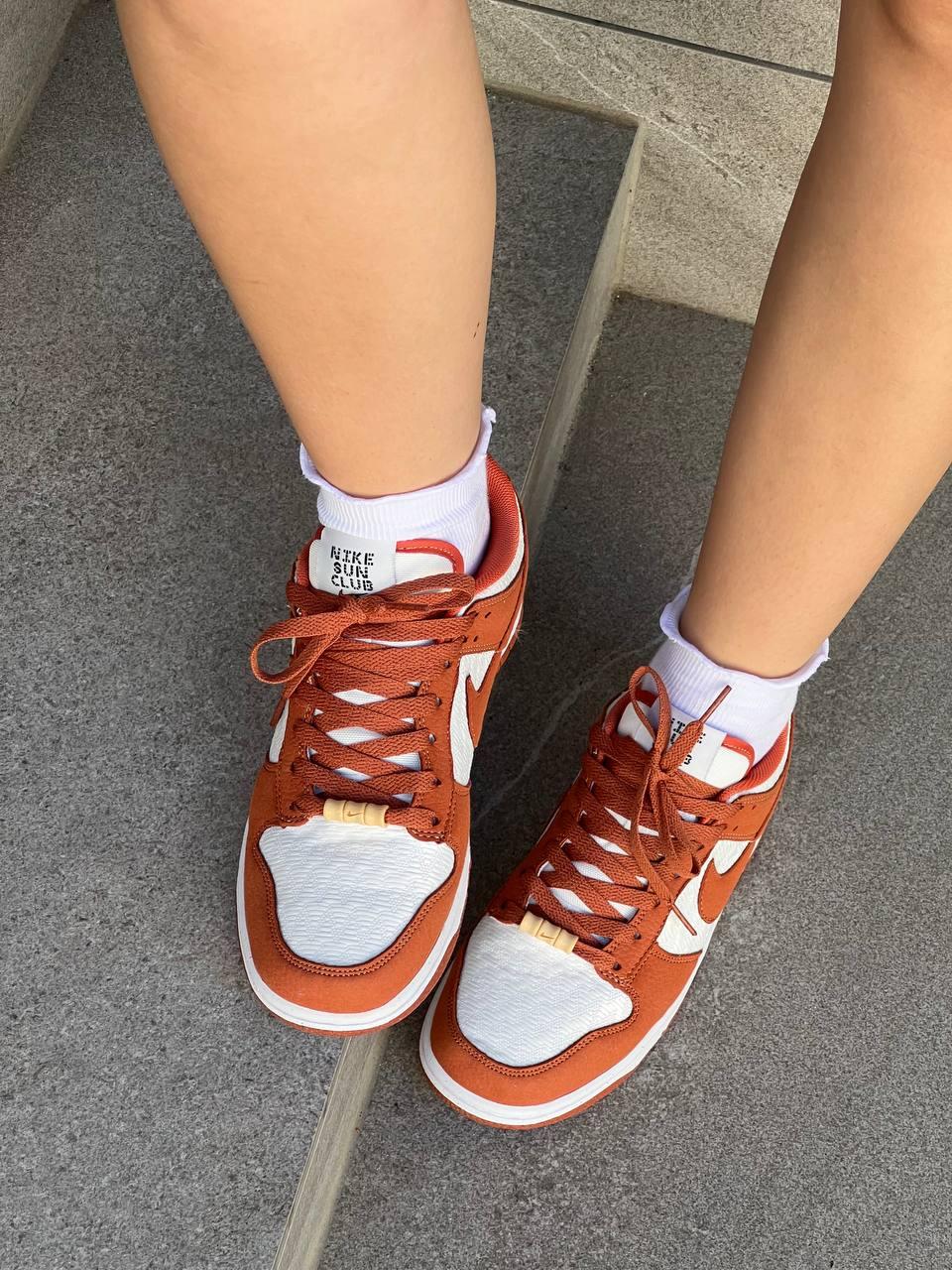Nike SB Dunk Low WMNS Sun Club Burn Sunrise
