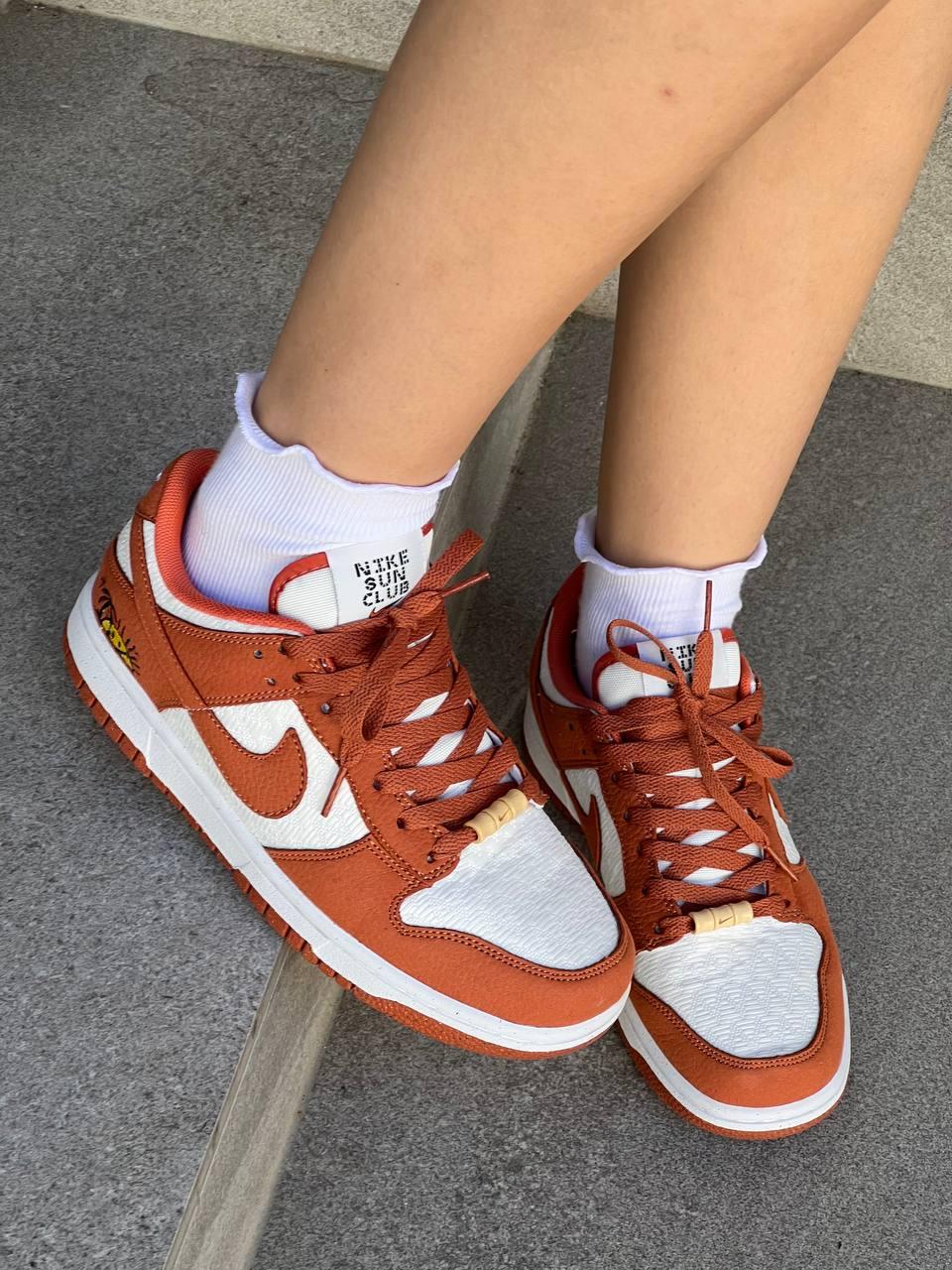 Nike SB Dunk Low WMNS Sun Club Burn Sunrise