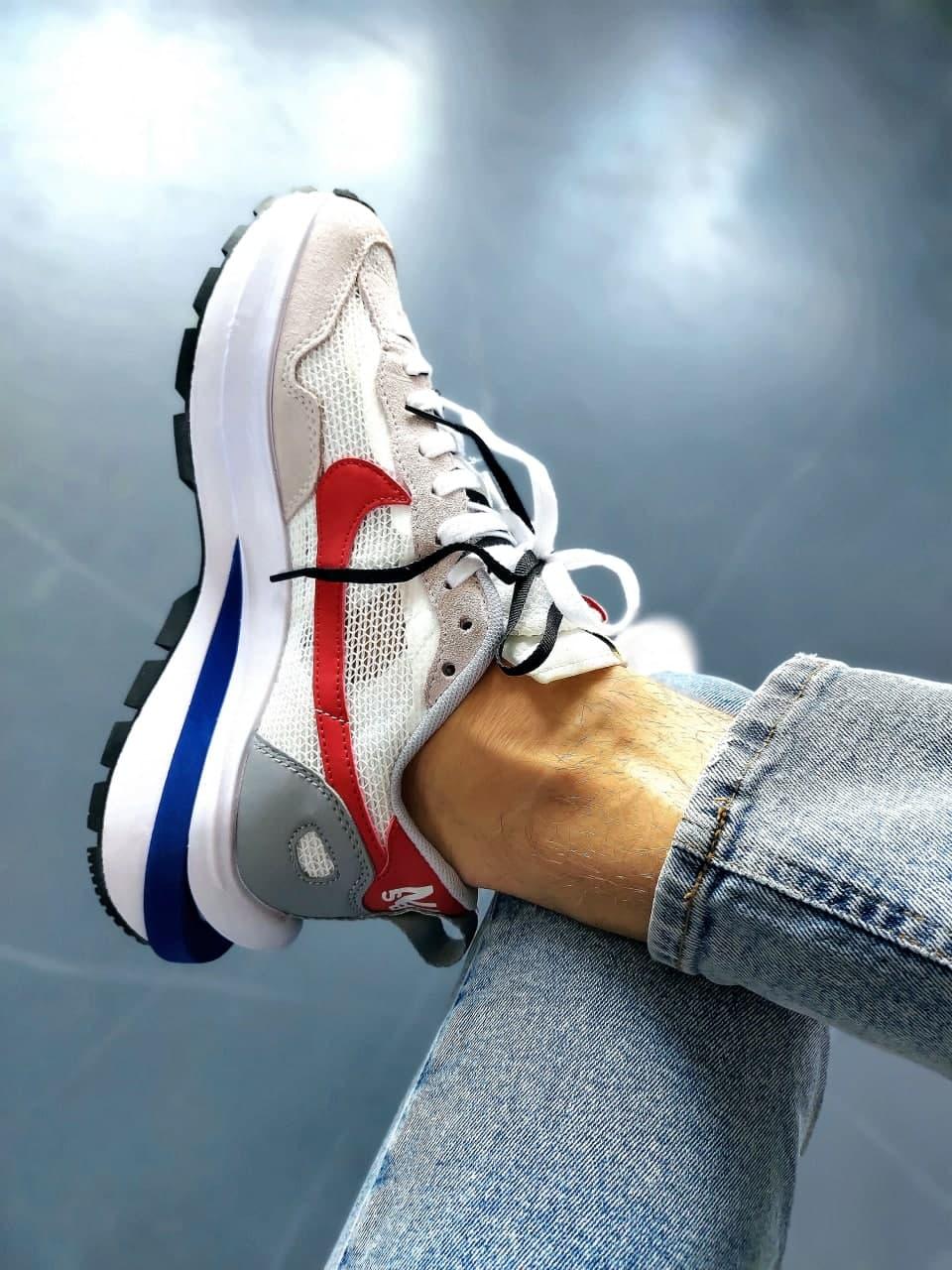 Nike VaporWaffle x Sacai